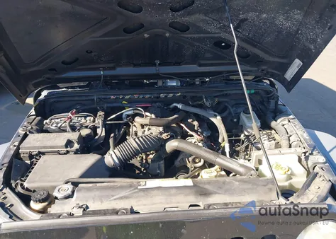 2011 Jeep Wrangler Unlimited Sport z USA, uszkodzony, nr VIN 1J4HA3H17BL630401